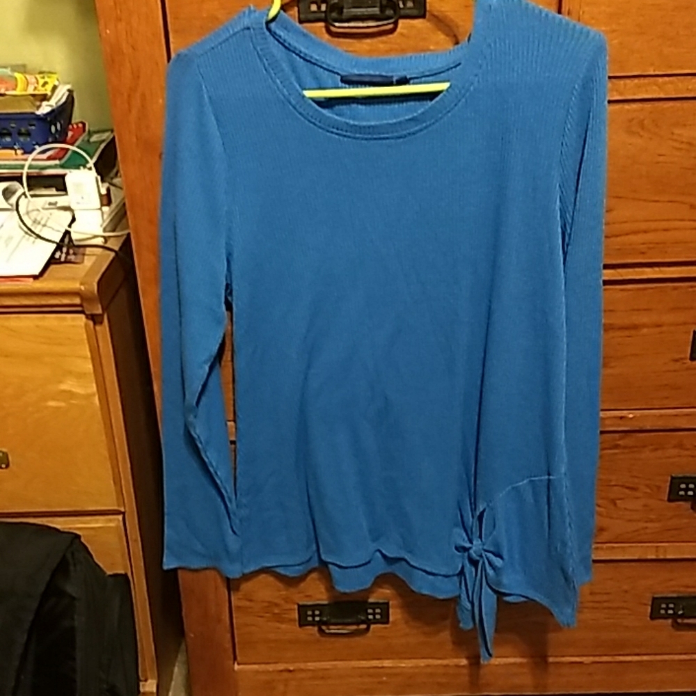 Women's long sleeve top